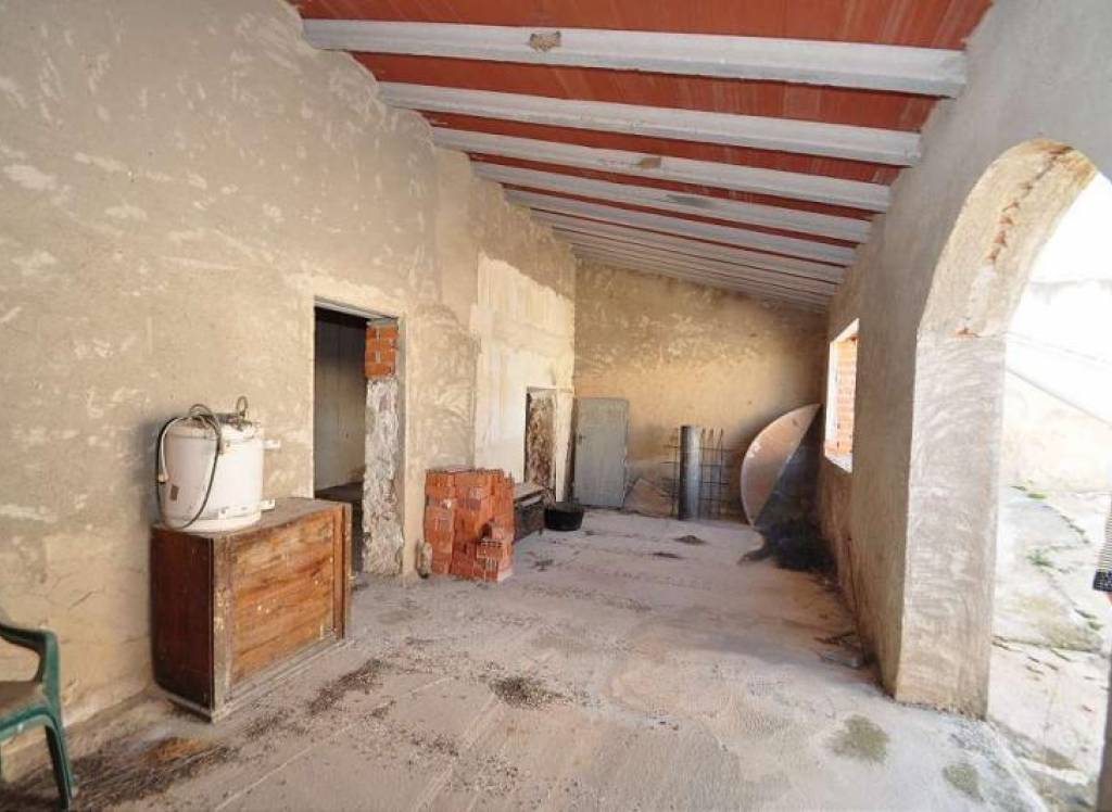 Resale - Country House - Raspay - Urban location