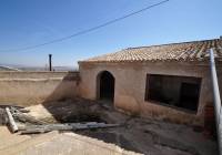 Resale - Country House - Raspay - Urban location