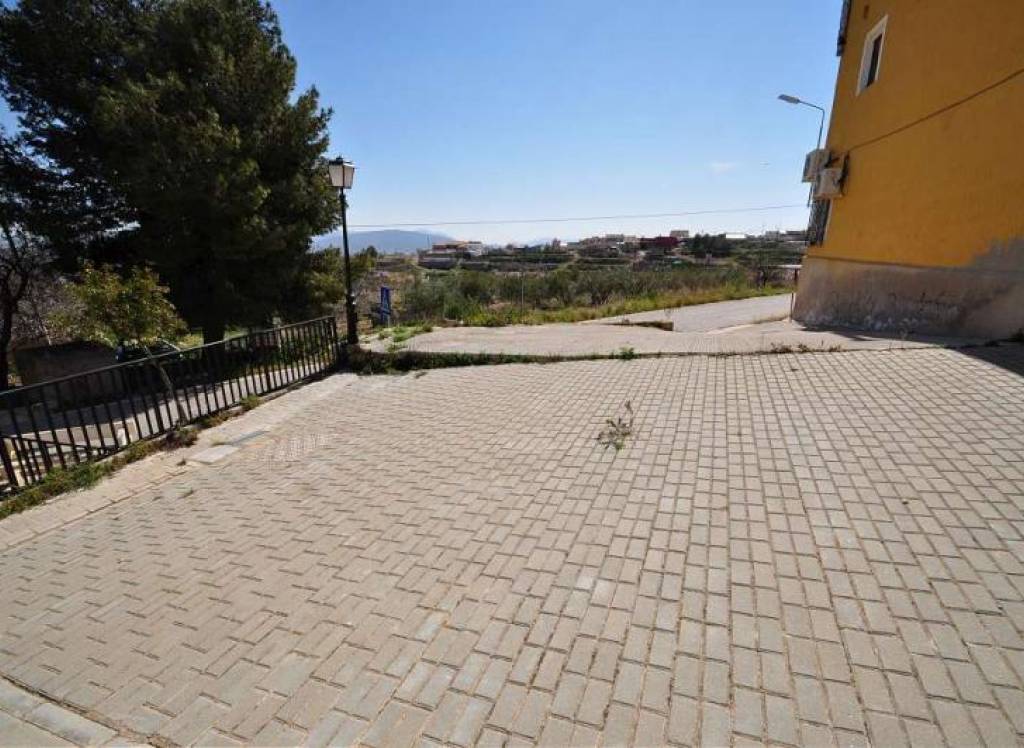 Resale - Country House - Raspay - Urban location