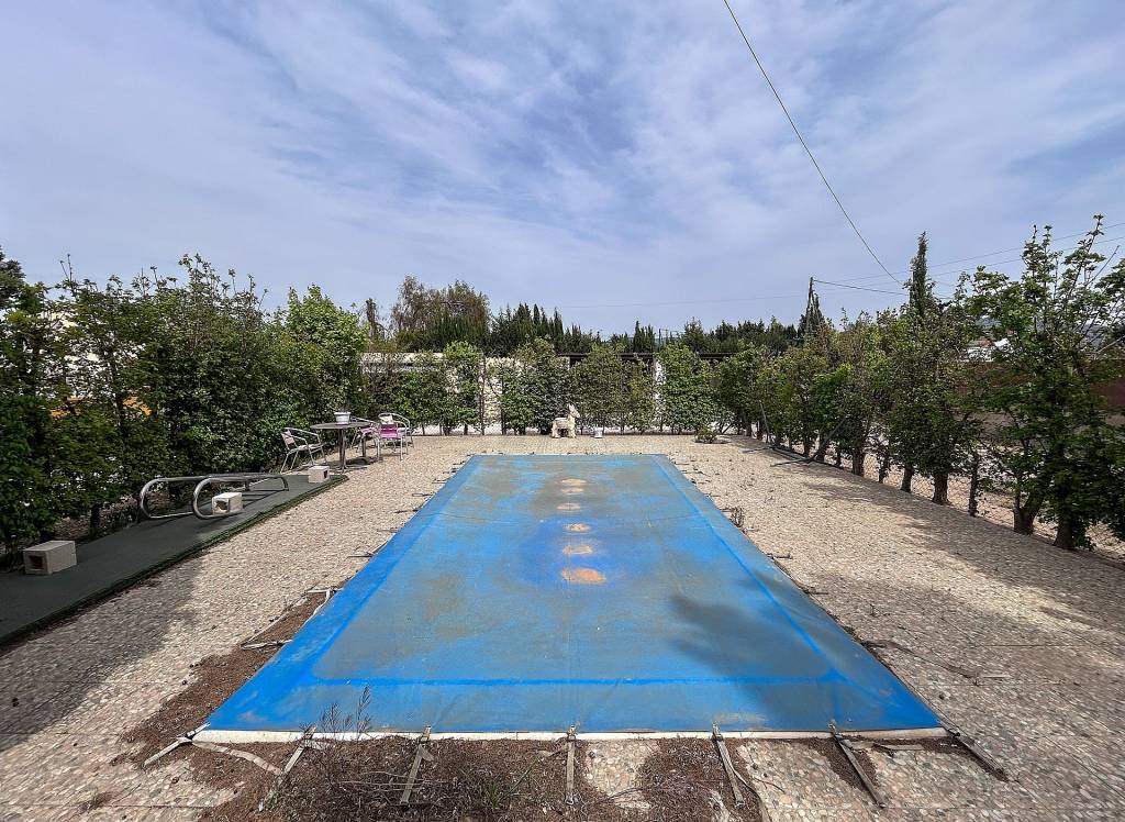 Resale - Country House - Sax