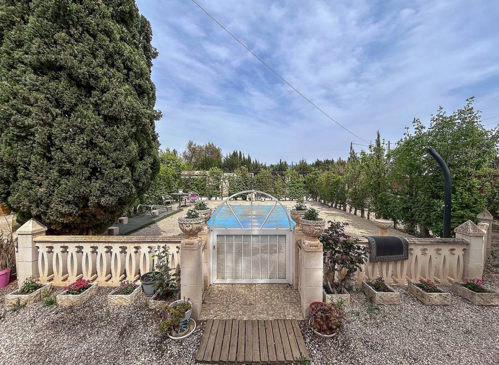 Resale - Country House - Sax