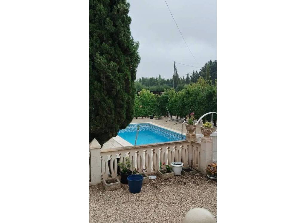 Resale - Country House - Sax