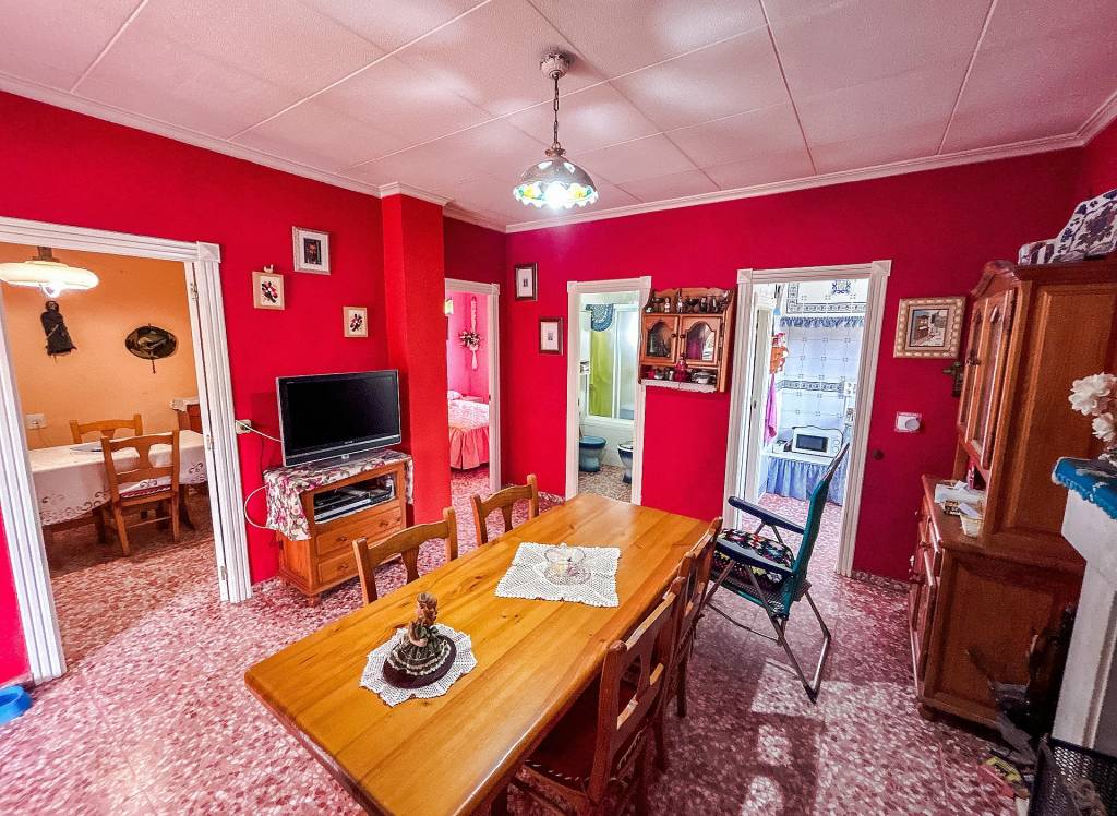 Resale - Country House - Sax