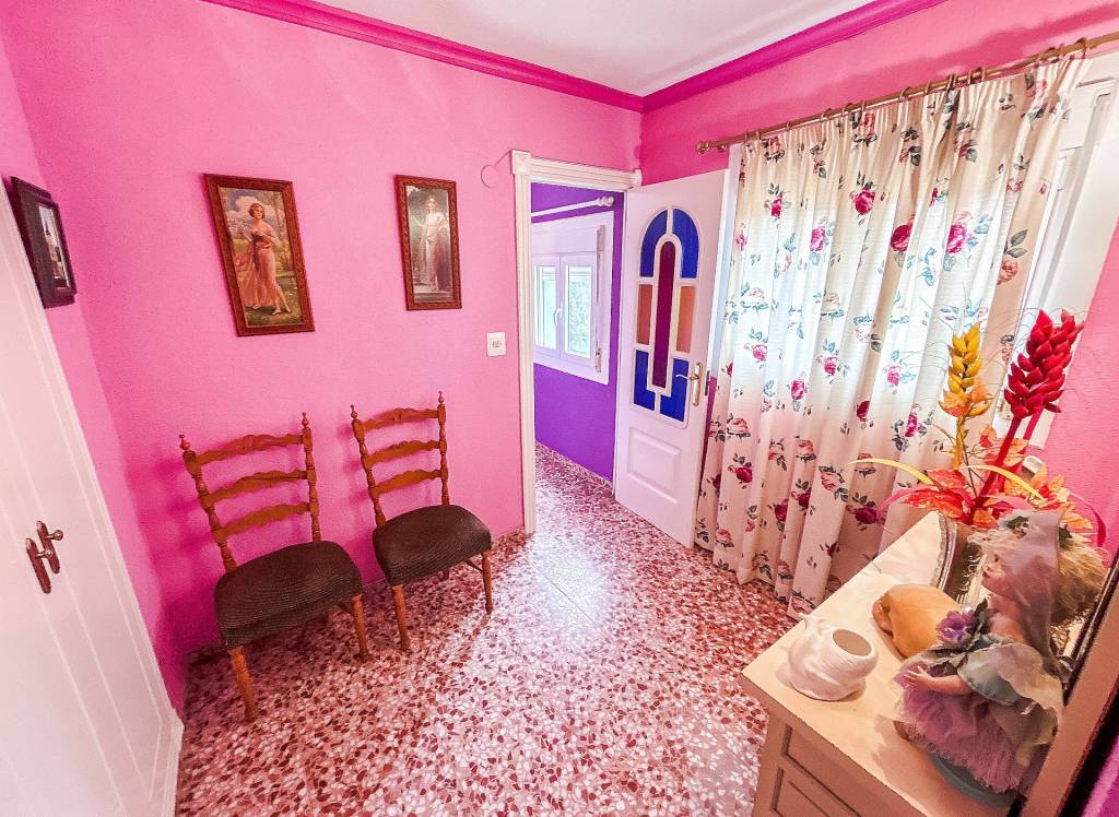 Resale - Country House - Sax