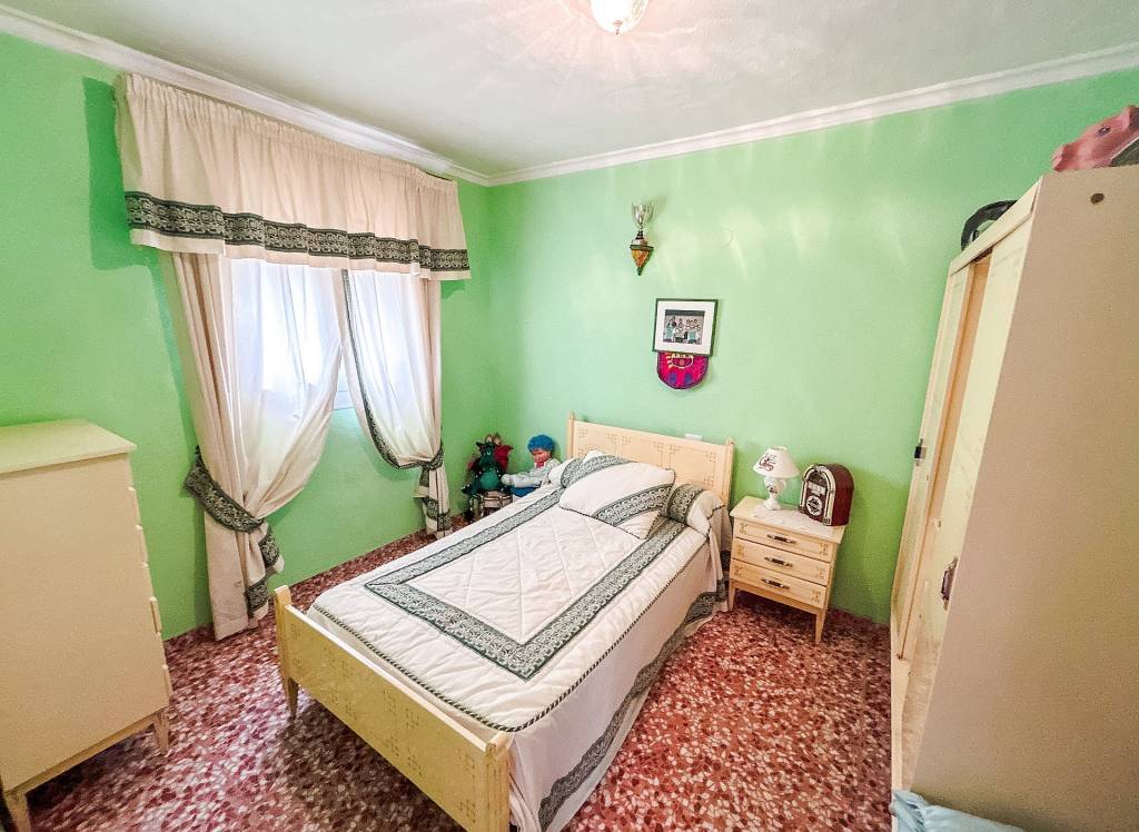 Resale - Country House - Sax