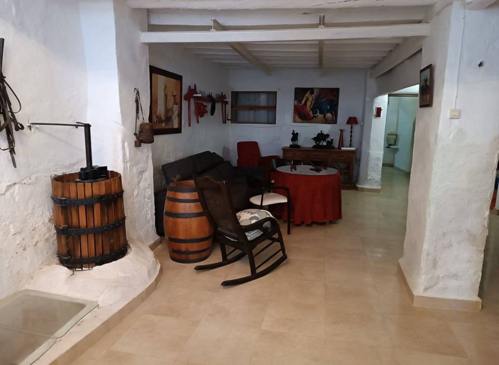 Resale - Country House - Yecla