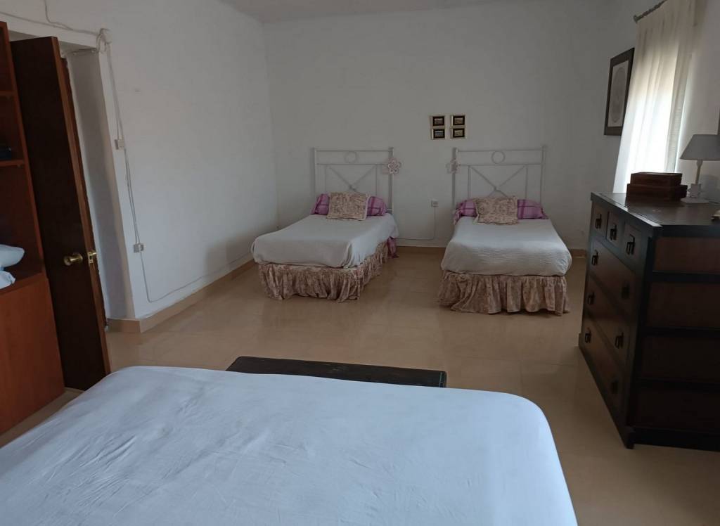 Resale - Country House - Yecla