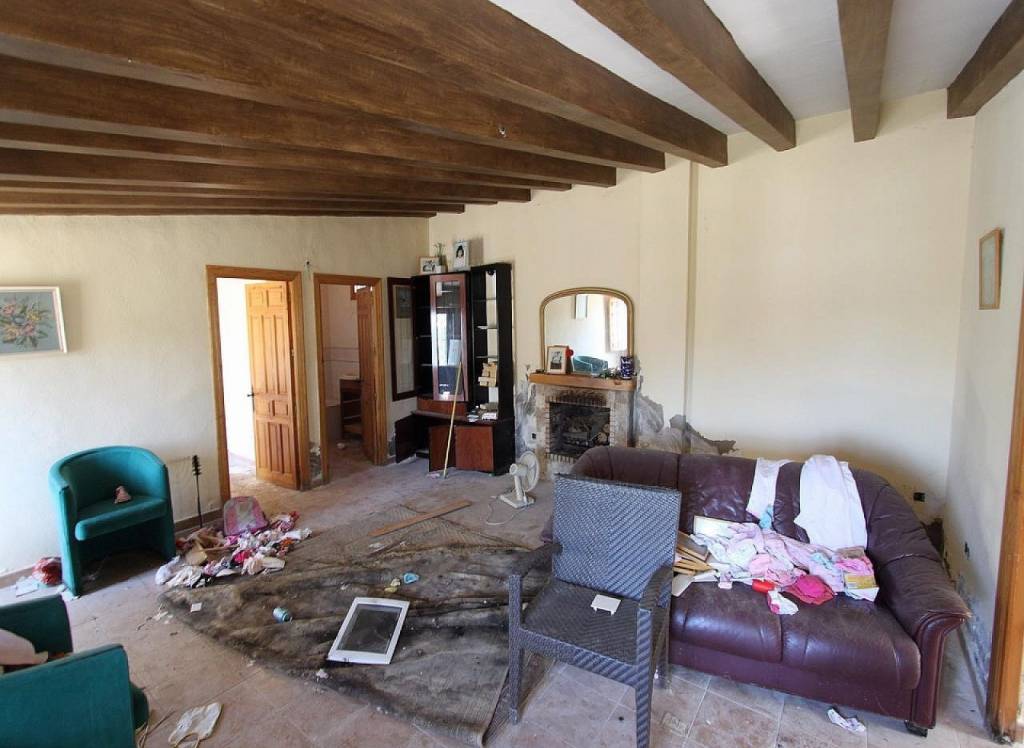 Resale - Detached Villa - Petrer