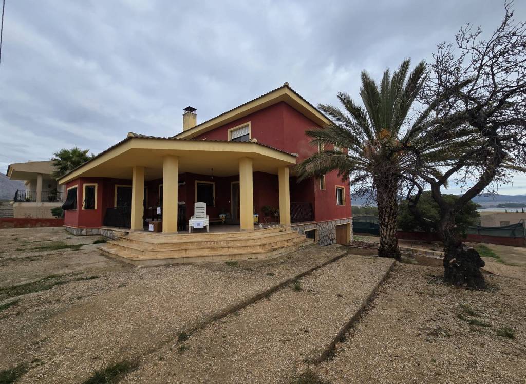 Resale - Detached Villa - Salinas