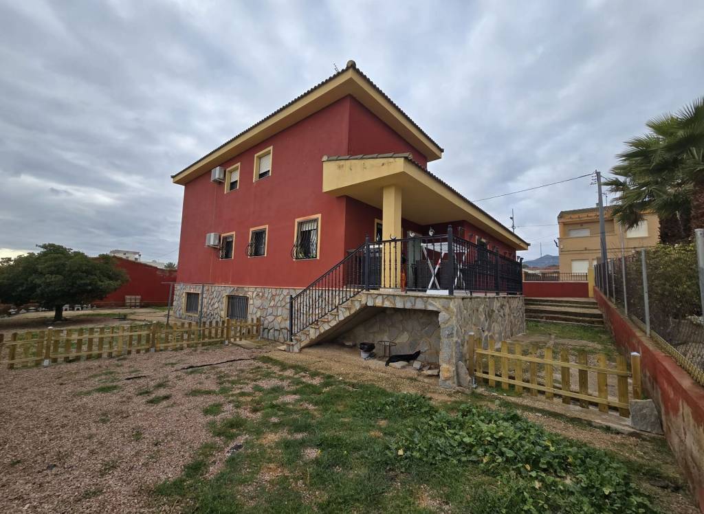 Resale - Detached Villa - Salinas