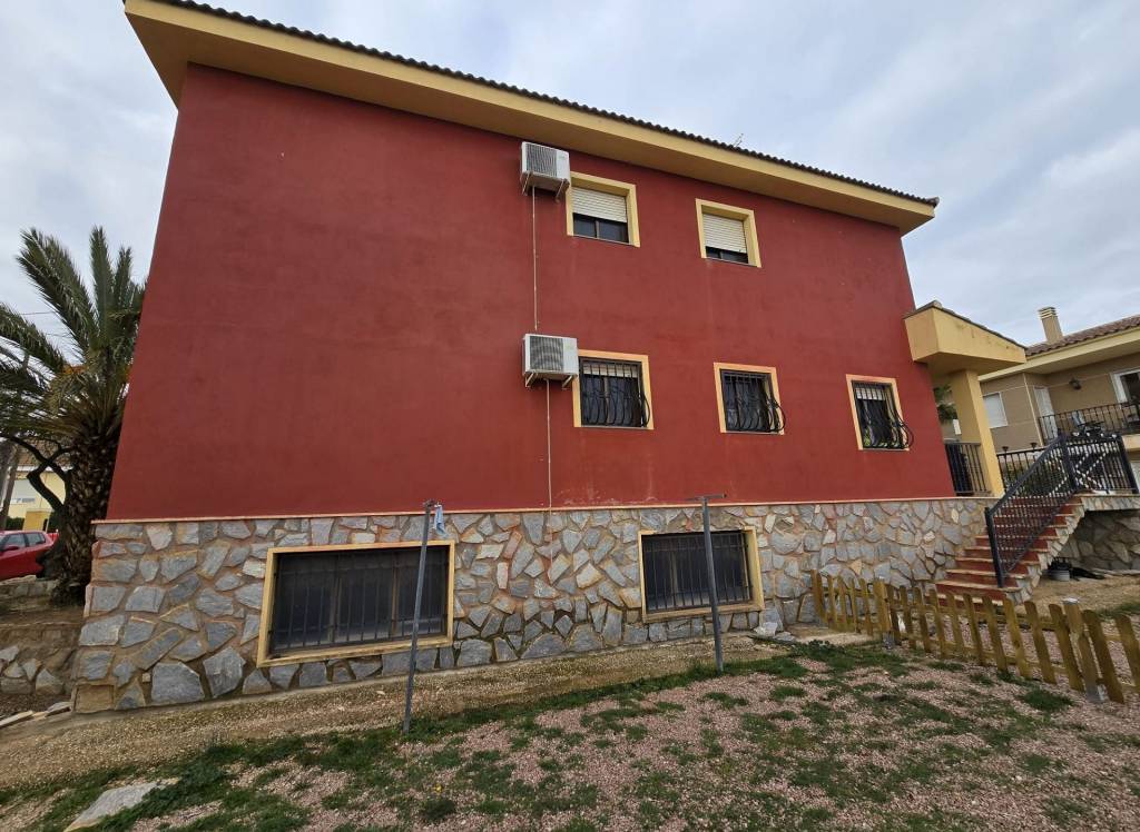 Resale - Detached Villa - Salinas