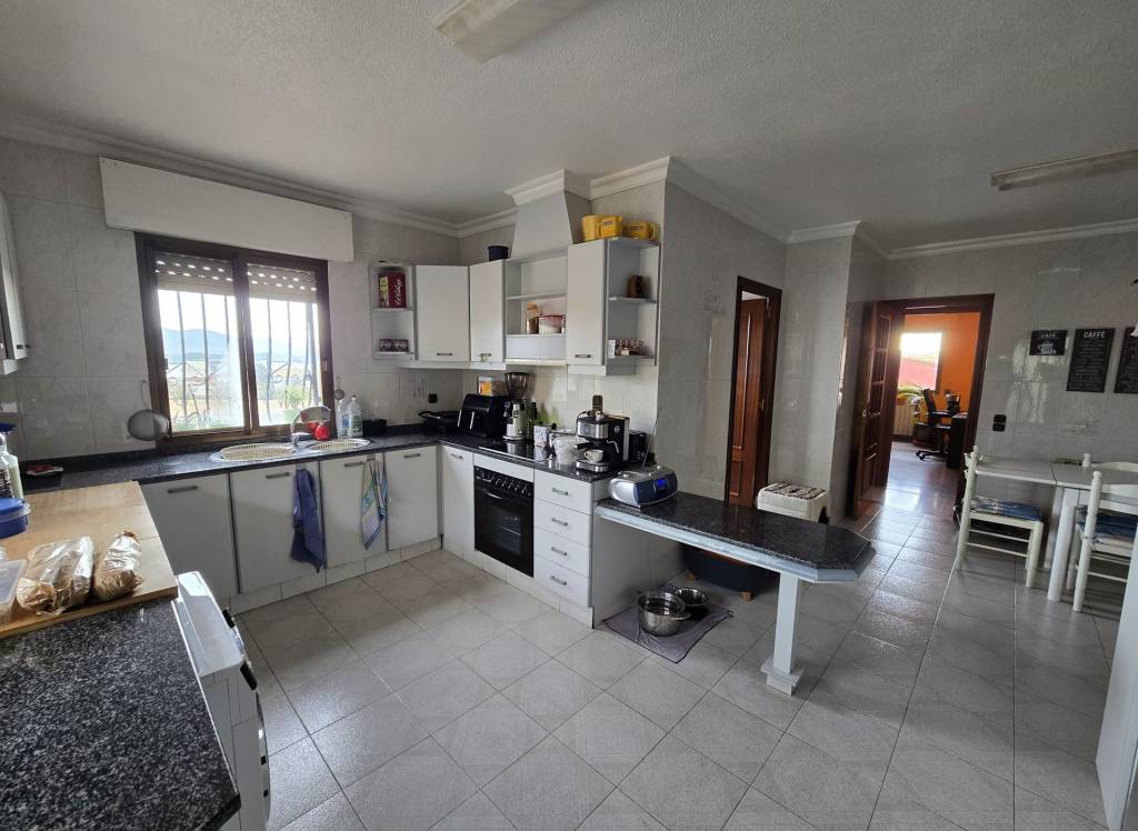 Resale - Detached Villa - Salinas