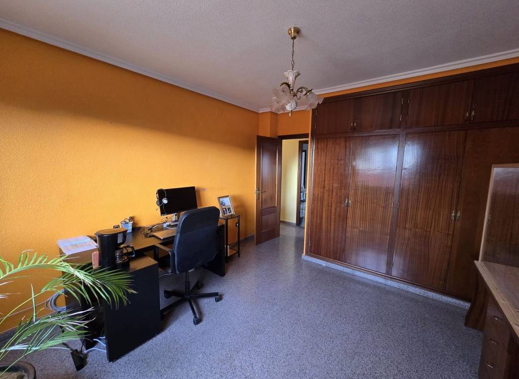 Resale - Detached Villa - Salinas