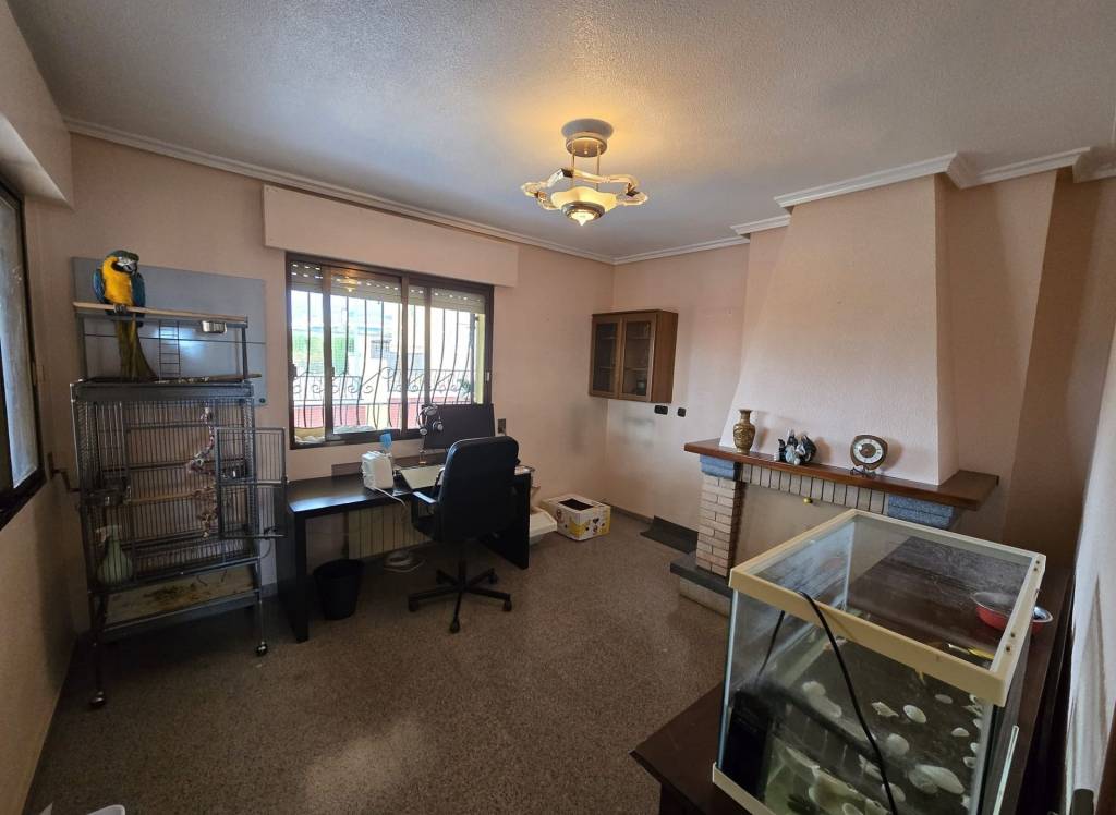 Resale - Detached Villa - Salinas