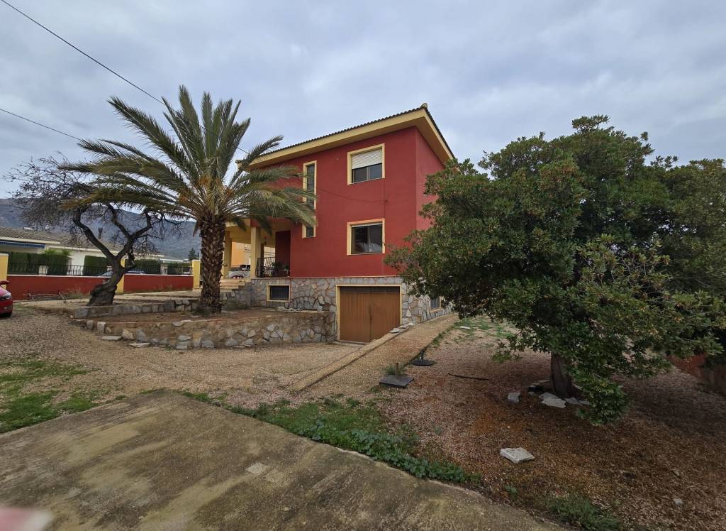 Resale - Detached Villa - Salinas