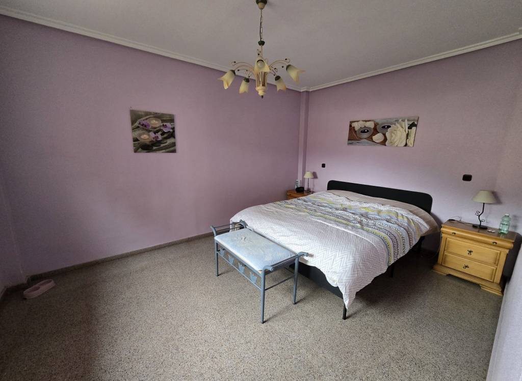 Resale - Detached Villa - Salinas