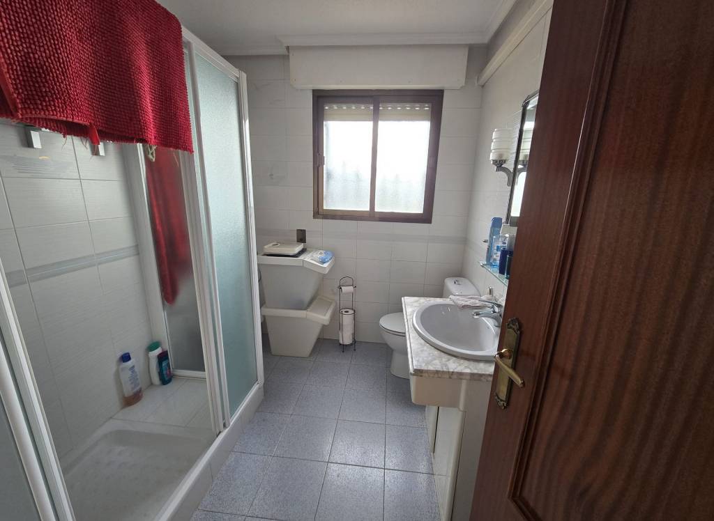 Resale - Detached Villa - Salinas