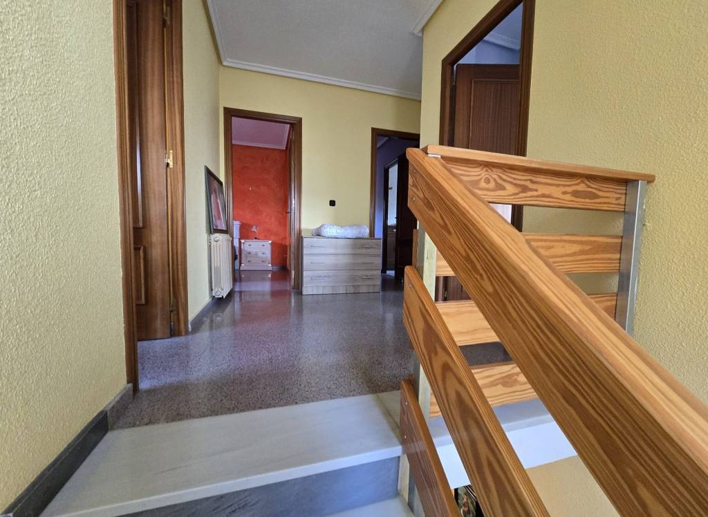 Resale - Detached Villa - Salinas