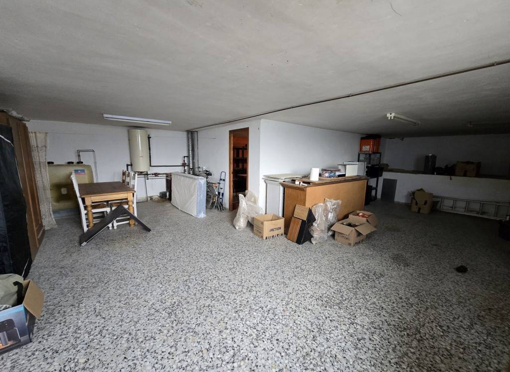 Resale - Detached Villa - Salinas