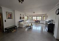 Resale - Detached Villa - Salinas