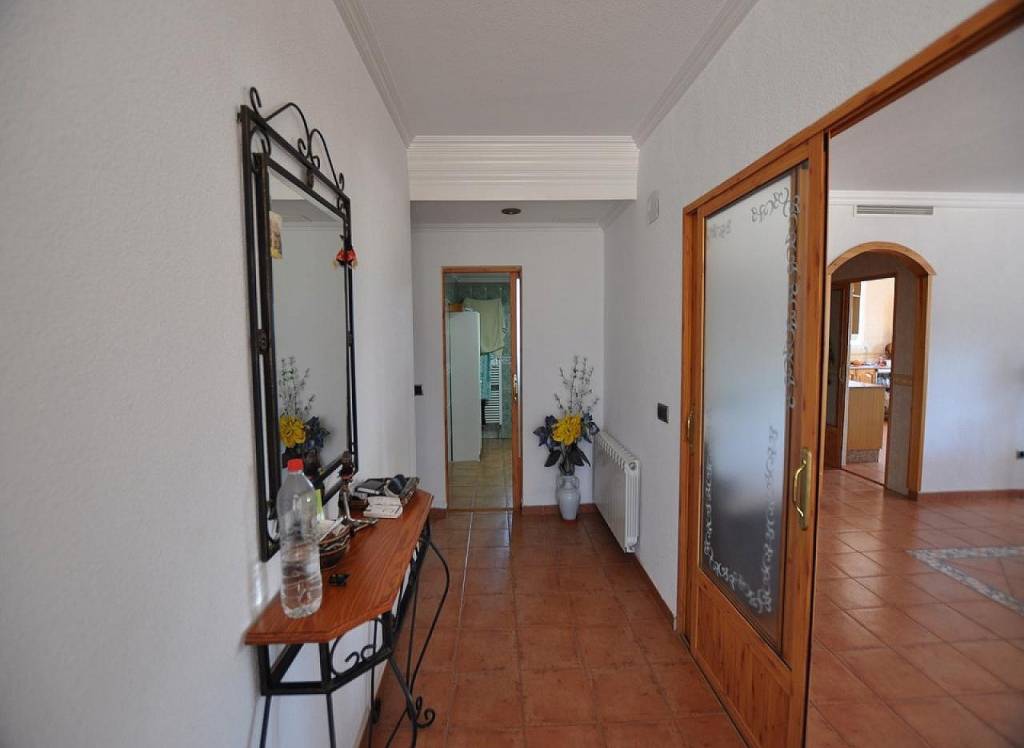 Resale - Detached Villa - Sax