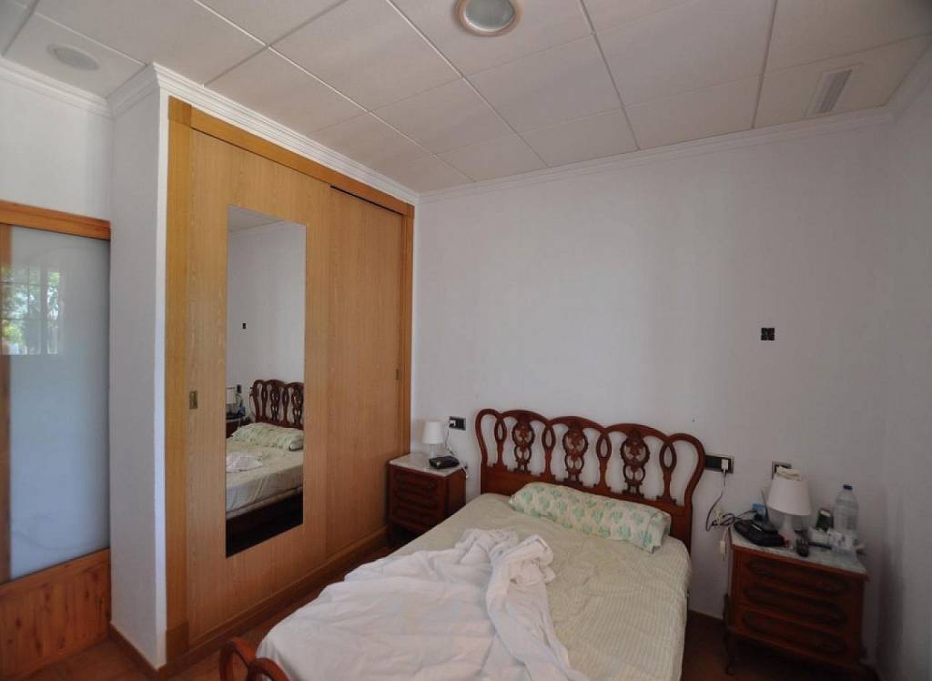 Resale - Detached Villa - Sax