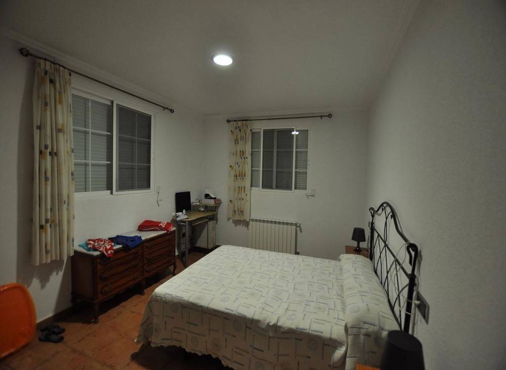 Resale - Detached Villa - Sax