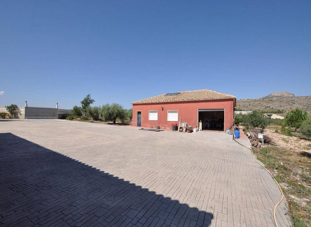 Resale - Detached Villa - Sax