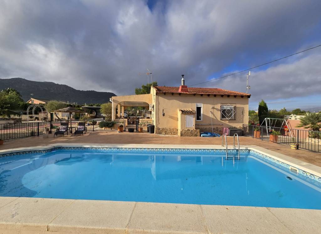 Resale - Detached Villa - Sax