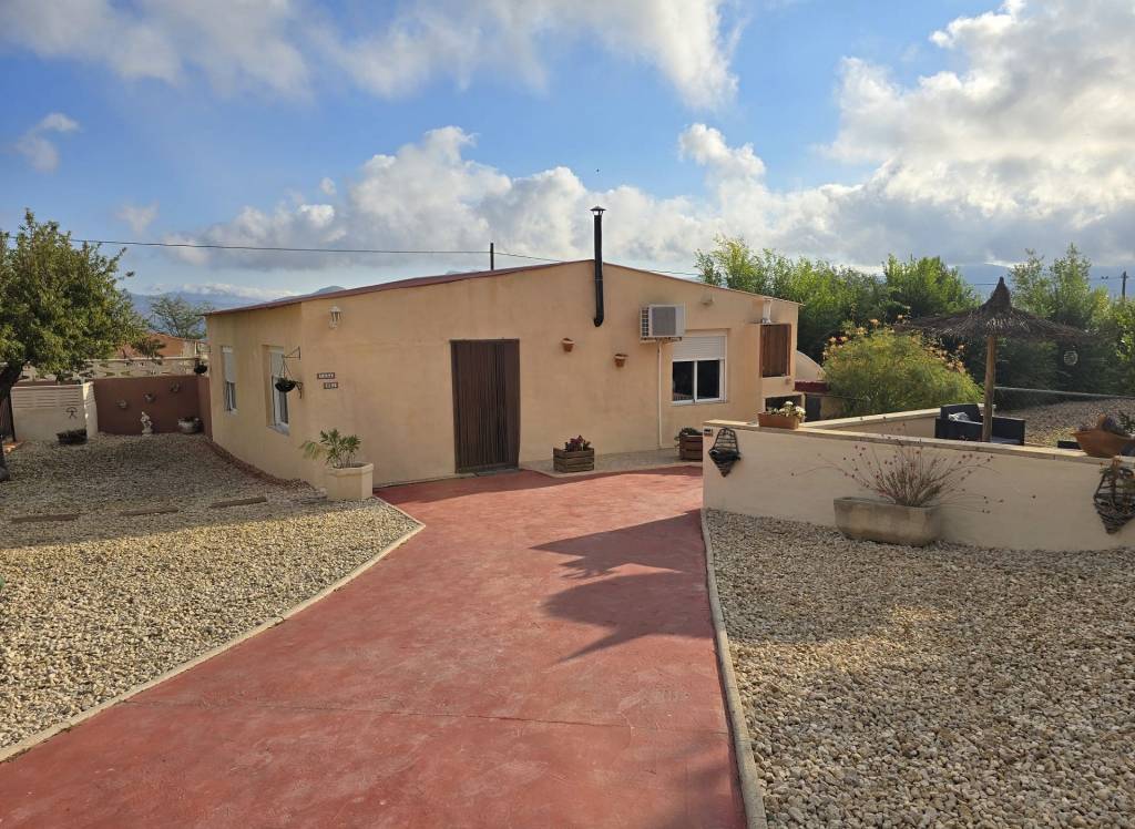 Resale - Detached Villa - Sax