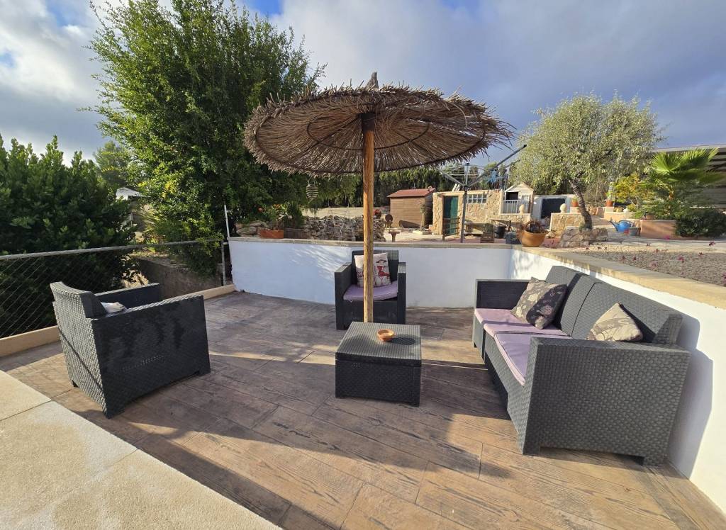 Resale - Detached Villa - Sax