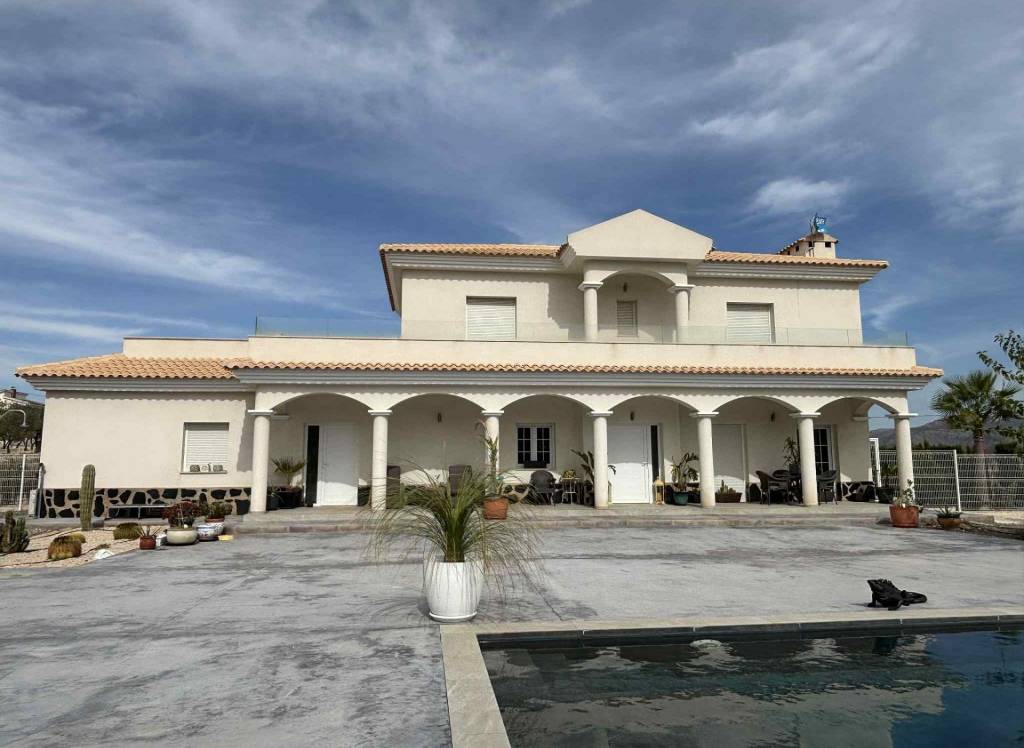Resale - Detached Villa - Sax