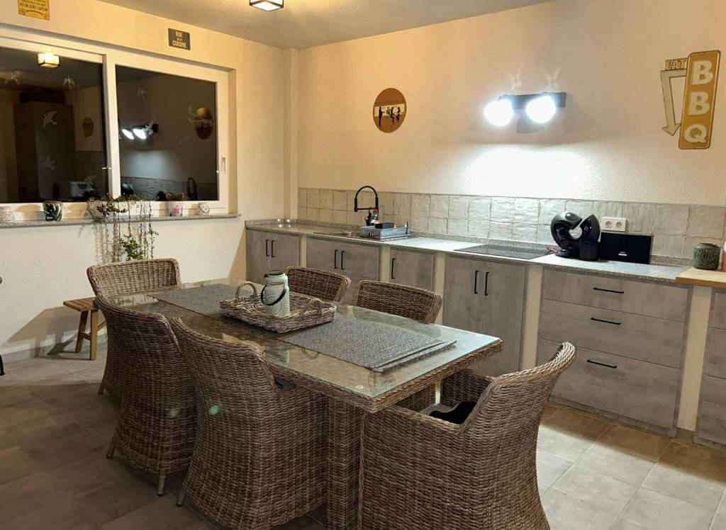 Resale - Detached Villa - Sax