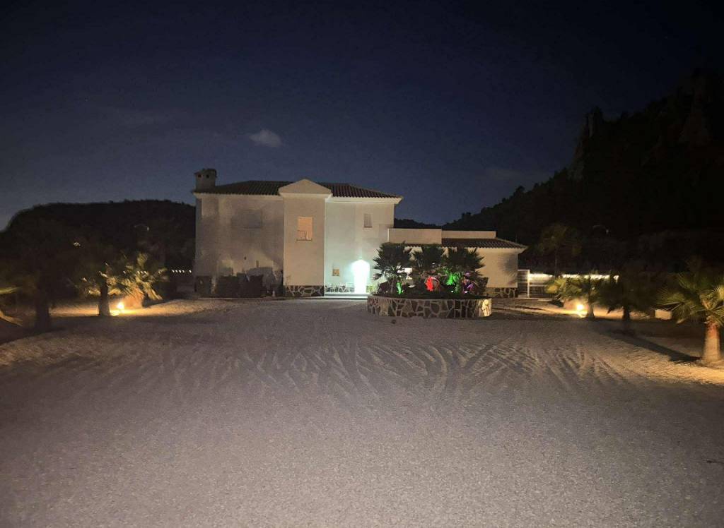 Resale - Detached Villa - Sax