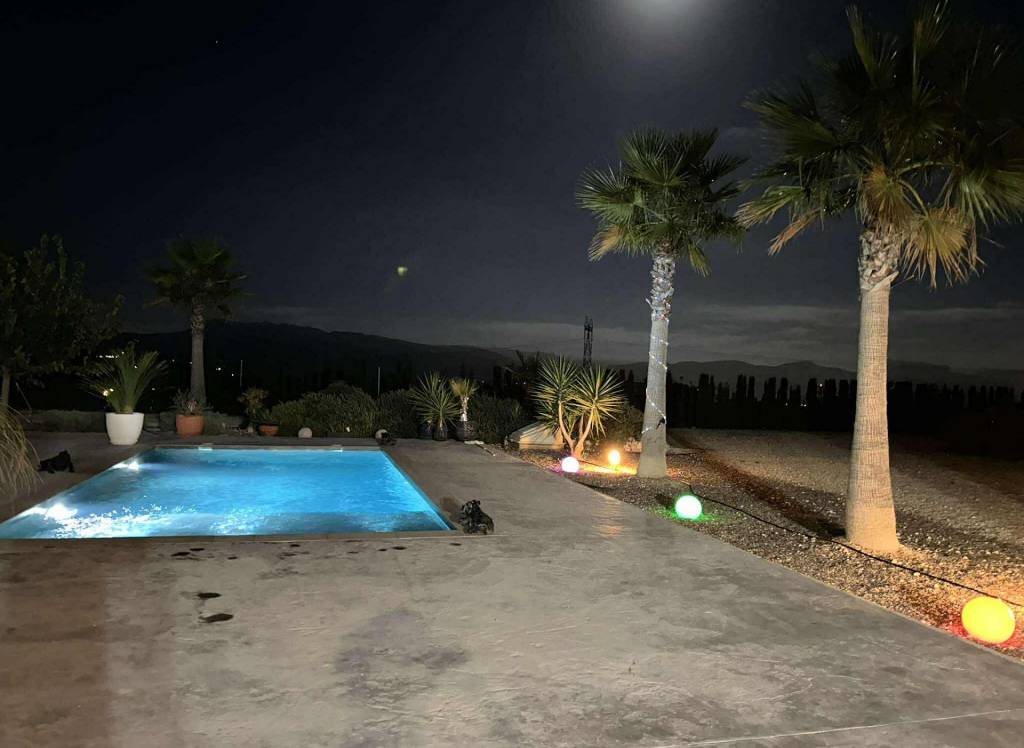 Resale - Detached Villa - Sax