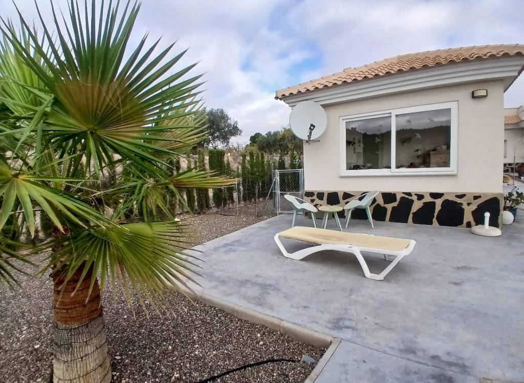 Resale - Detached Villa - Sax