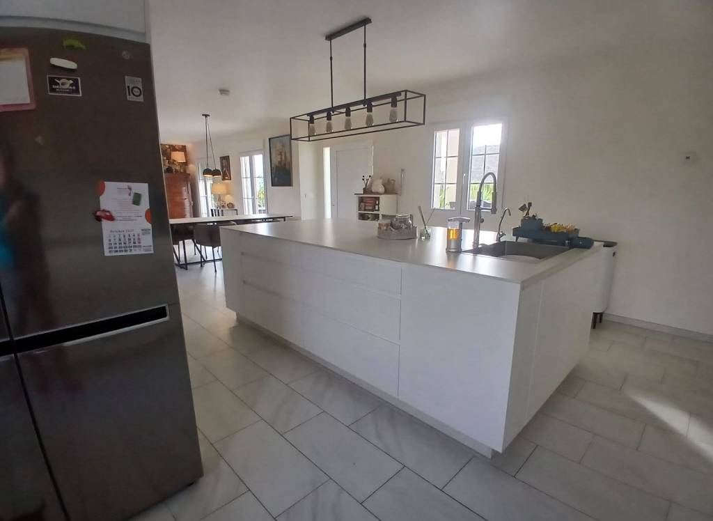 Resale - Detached Villa - Sax