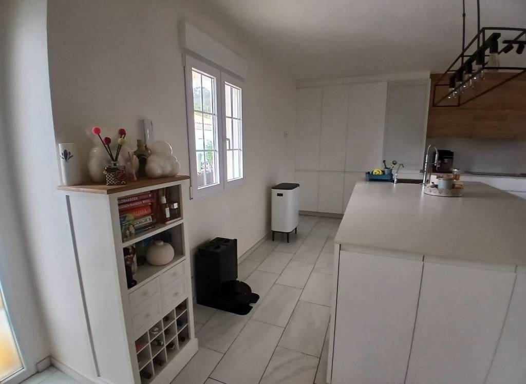 Resale - Detached Villa - Sax