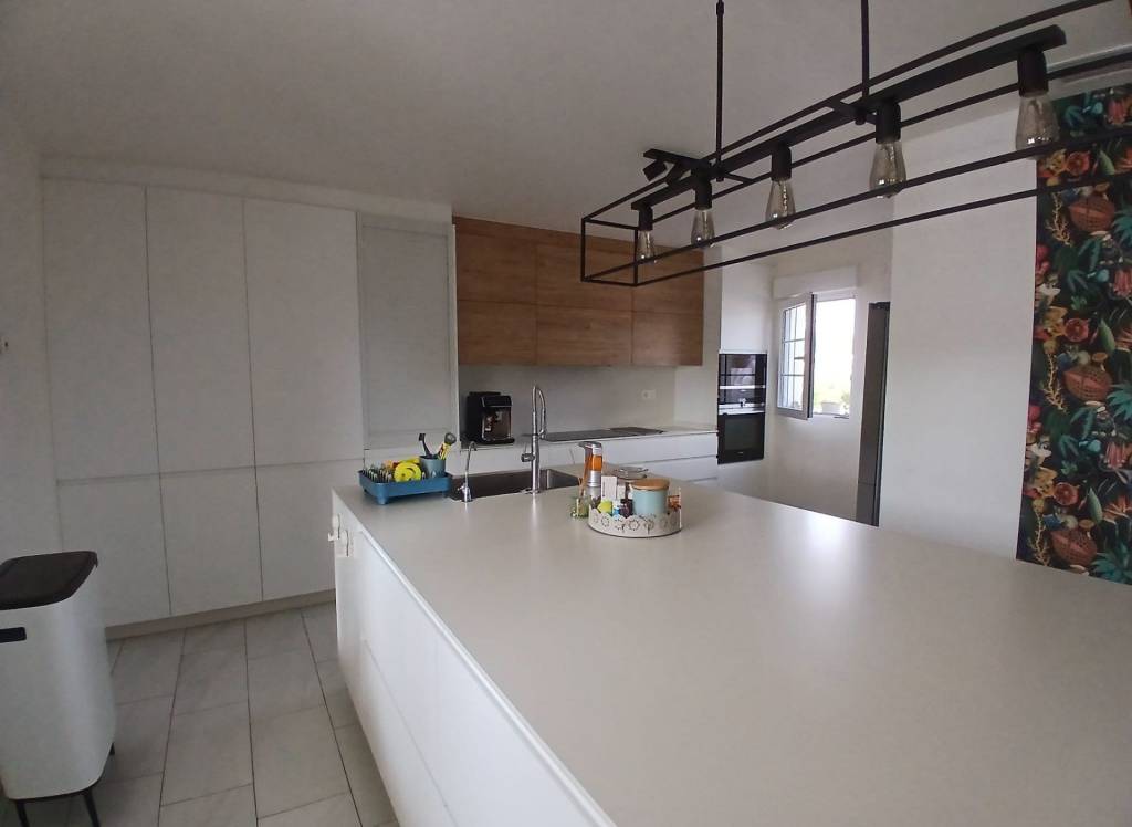 Resale - Detached Villa - Sax