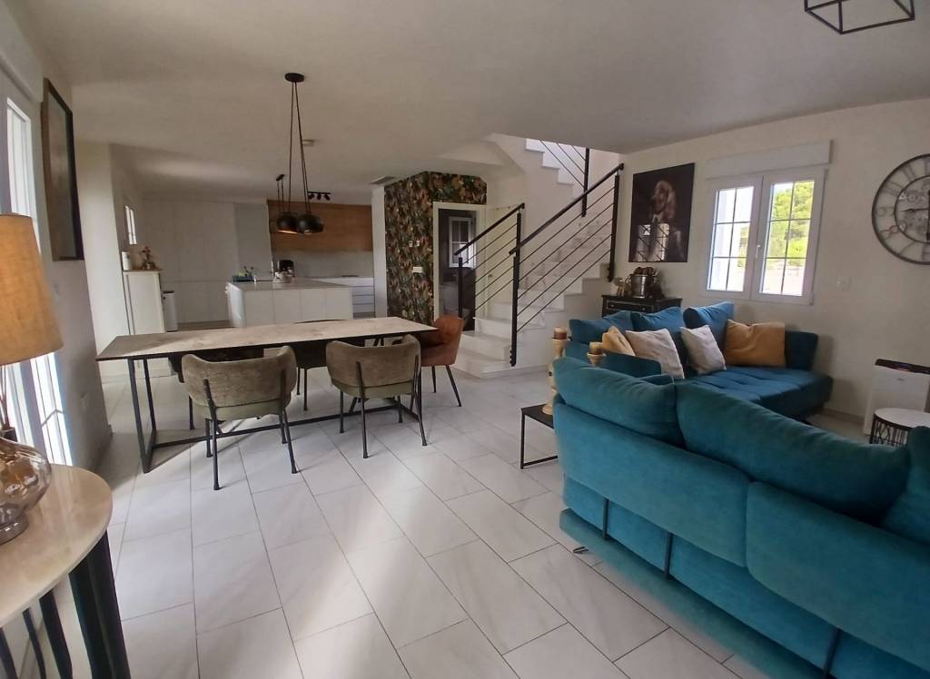 Resale - Detached Villa - Sax