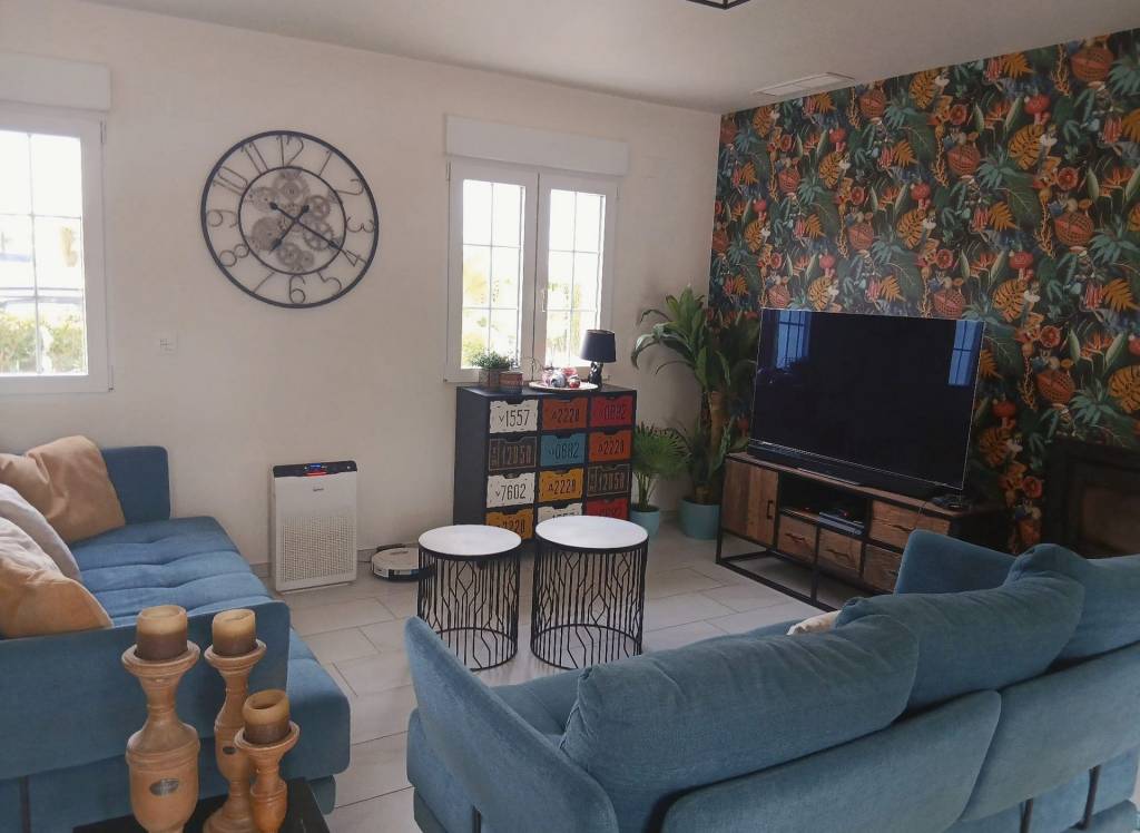 Resale - Detached Villa - Sax