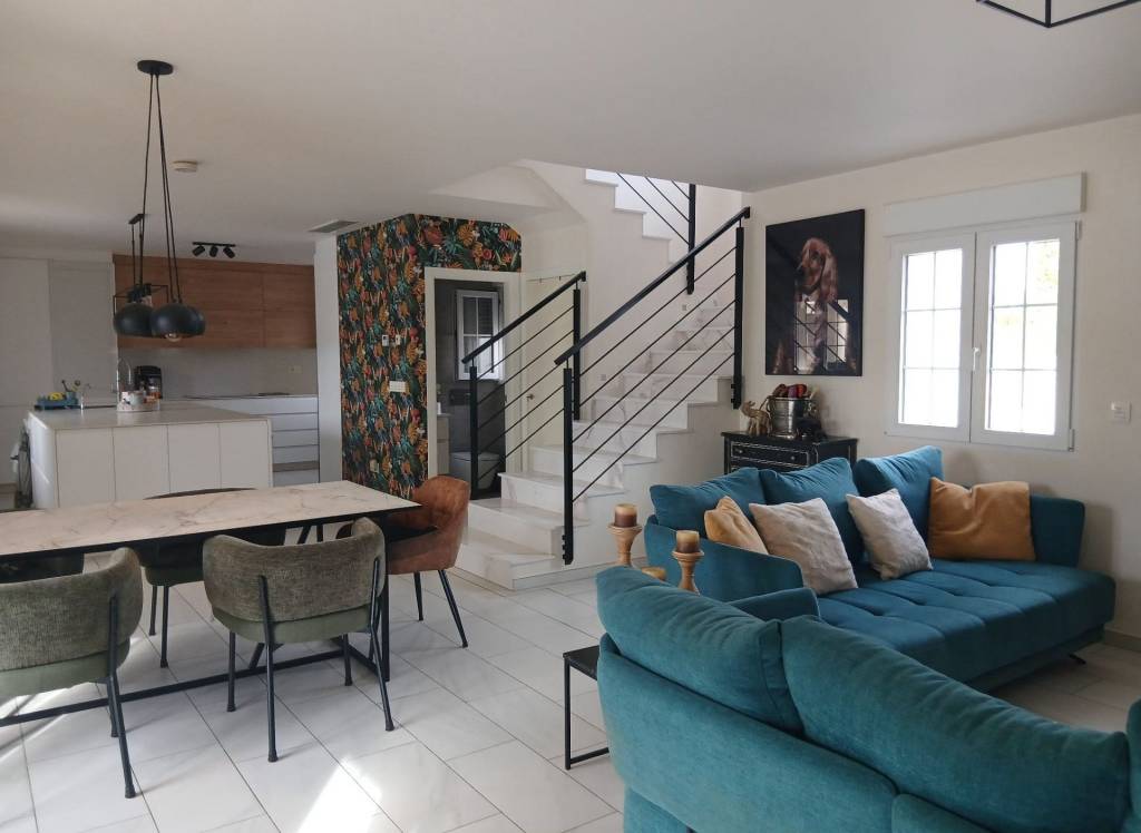 Resale - Detached Villa - Sax