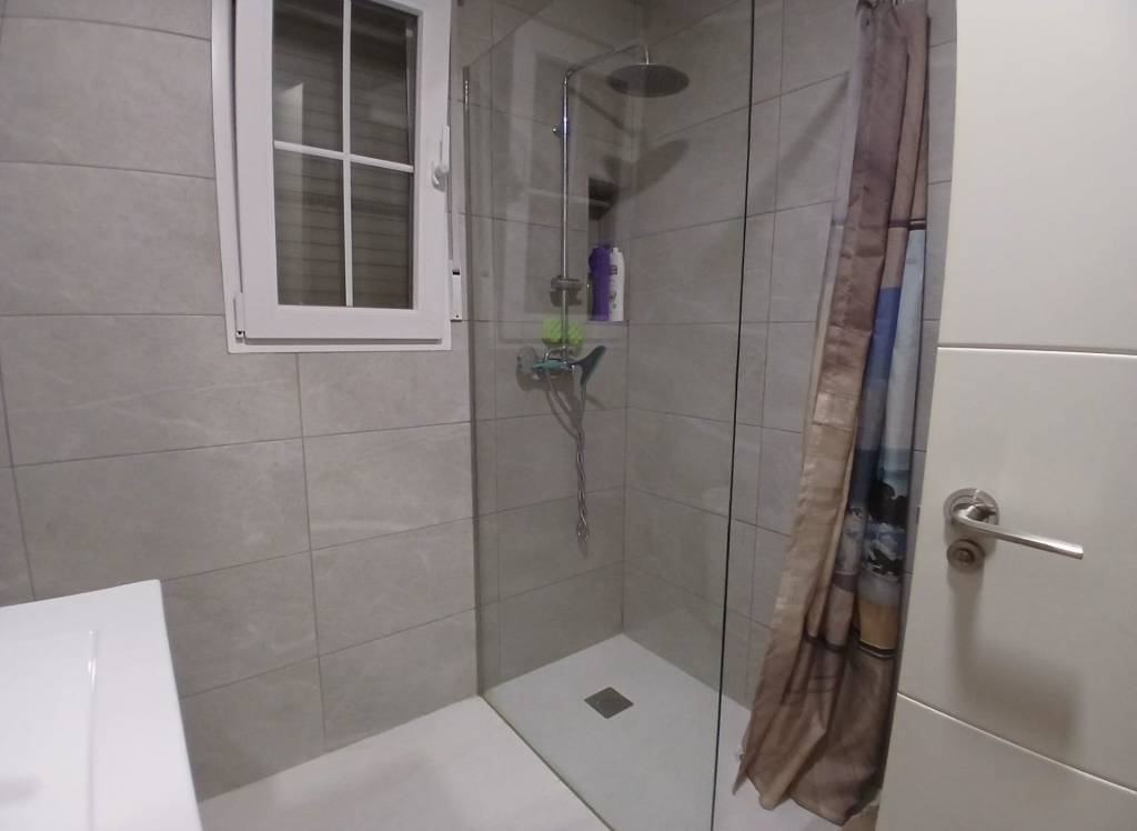 Resale - Detached Villa - Sax