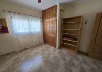 Resale - Detached Villa - Sax