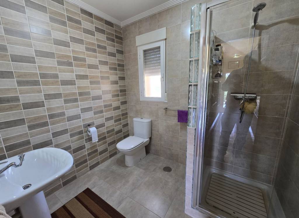 Resale - Detached Villa - Sax