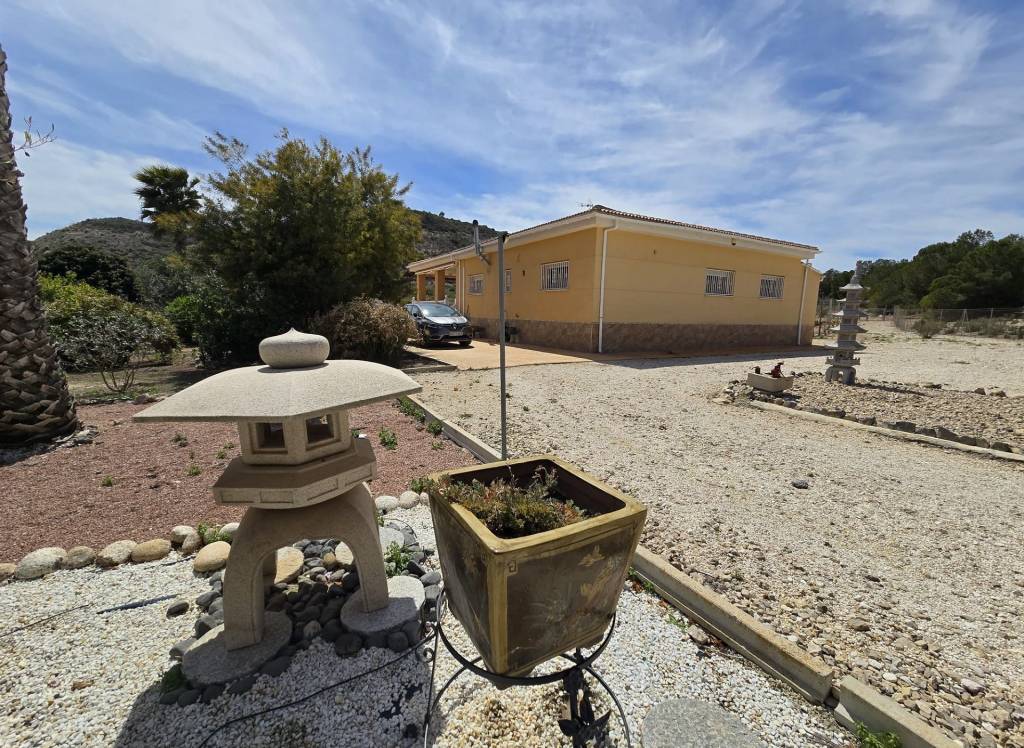 Resale - Detached Villa - Sax