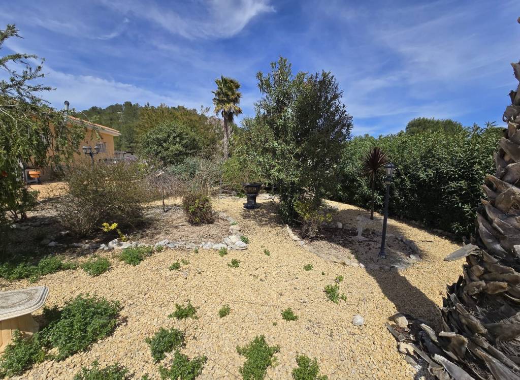 Resale - Detached Villa - Sax