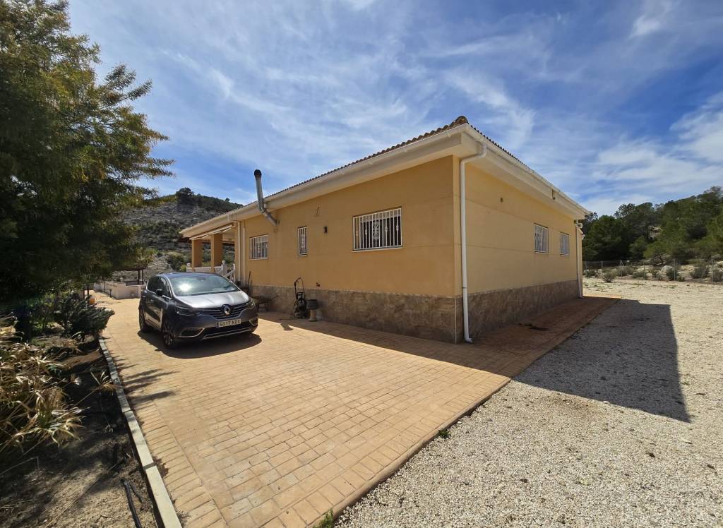 Resale - Detached Villa - Sax