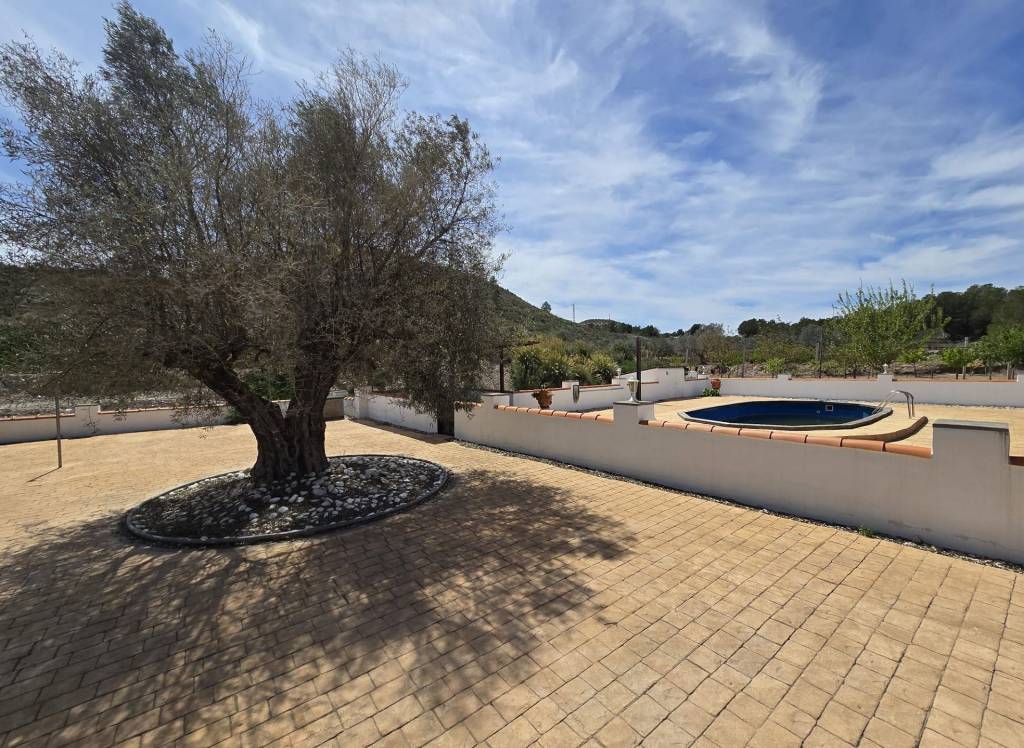 Resale - Detached Villa - Sax