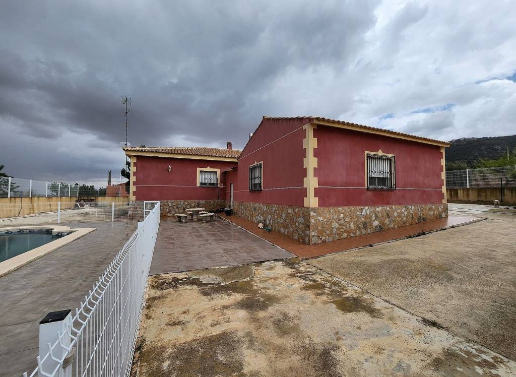 Resale - Detached Villa - Umbria La Zarza